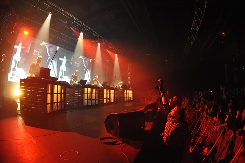 Chinese Man + Deluxe en concert